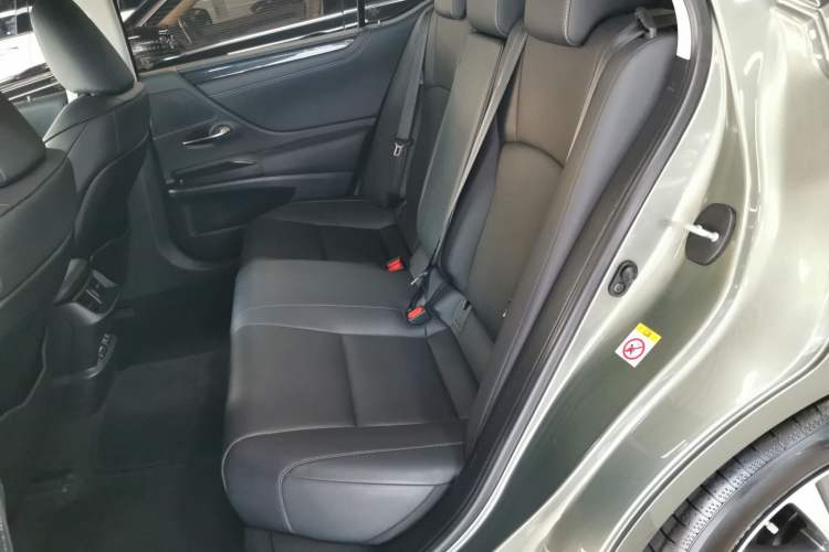 Used Lexus ES 2020 200 Excellence Edition Interior 1