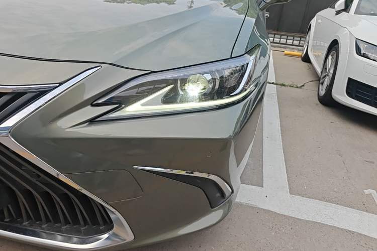 Used Lexus ES 2020 200 Excellence Edition Left Front Headlight