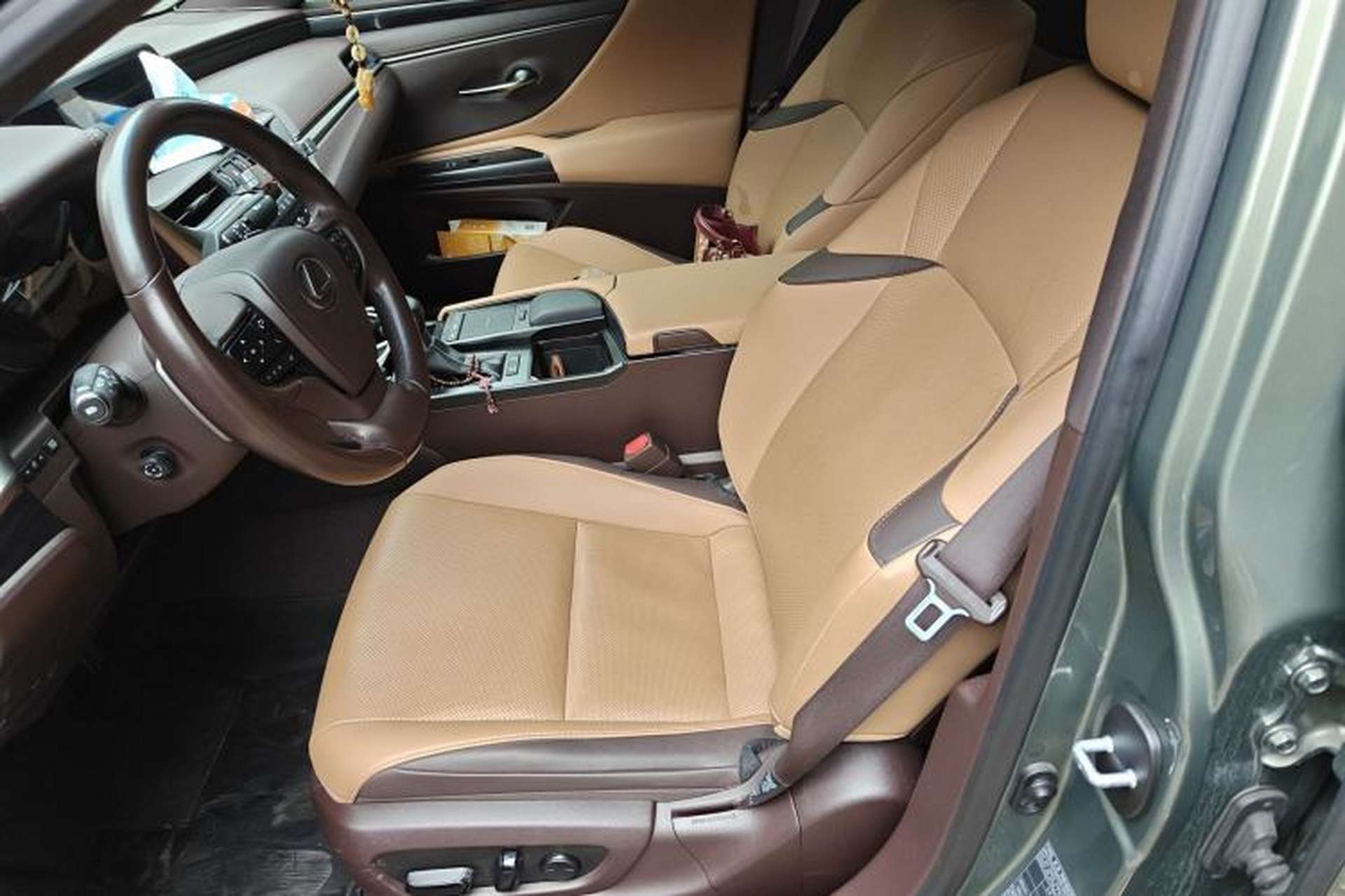 Used Lexus ES 2020 200 Excellence Edition Left Front Seat