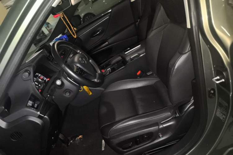 Used Lexus ES 2020 300h Premier Edition Left Front Seat