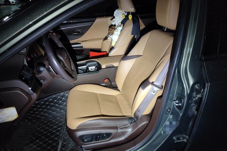 Used Lexus ES 2020 200 Excellence Edition Left Front Seat