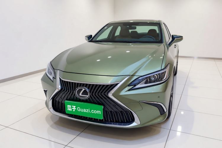 Lexus ES 2020 200 Excellence Edition с пробегом Guazi used car, China used car export, Used car for sale, Used  cars, Cheapest cars for sale