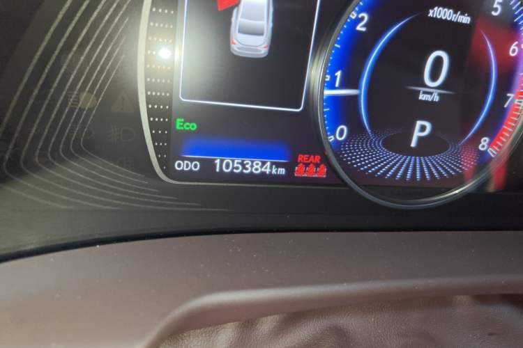Used Lexus ES 2020 200 Excellence Edition Odometer Close Up