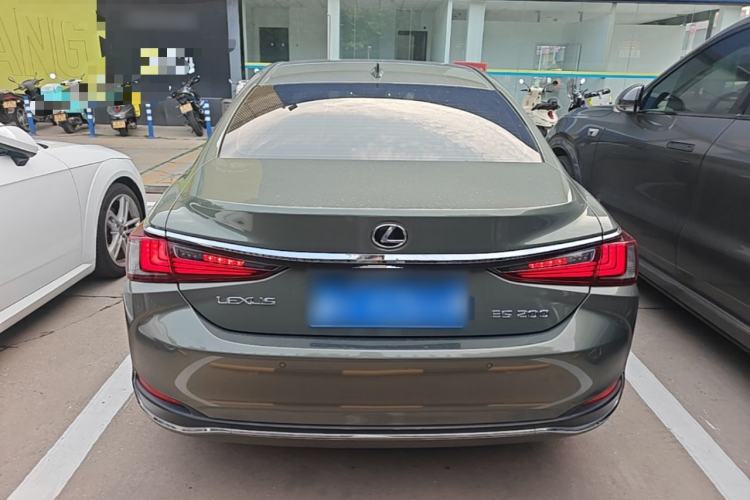 Used Lexus ES 2020 200 Excellence Edition Rear
