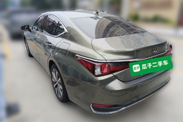 Used Lexus ES 2020 200 Excellence Edition Rear Left 45 Deg
