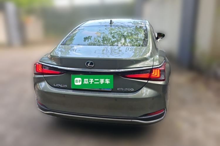 Used Lexus ES 2020 200 Excellence Edition Rear