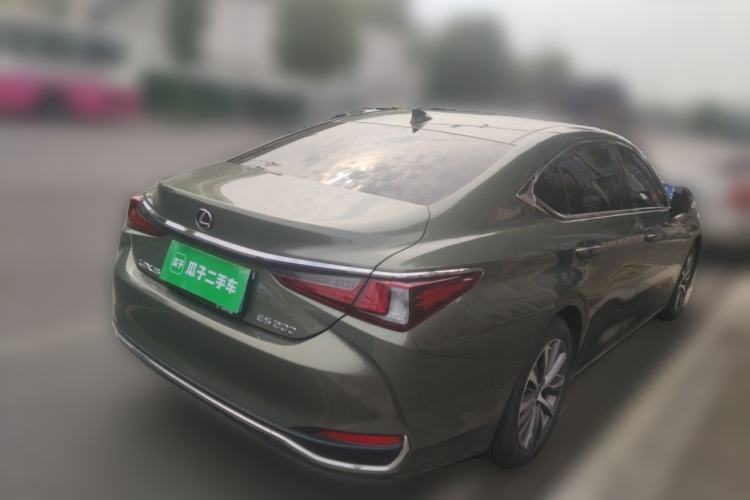 Used Lexus ES 2020 200 Excellence Edition Rear Right 45 Deg