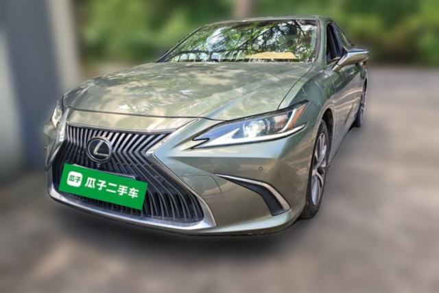 Lexus ES 2020 200 Excellence Edition usado