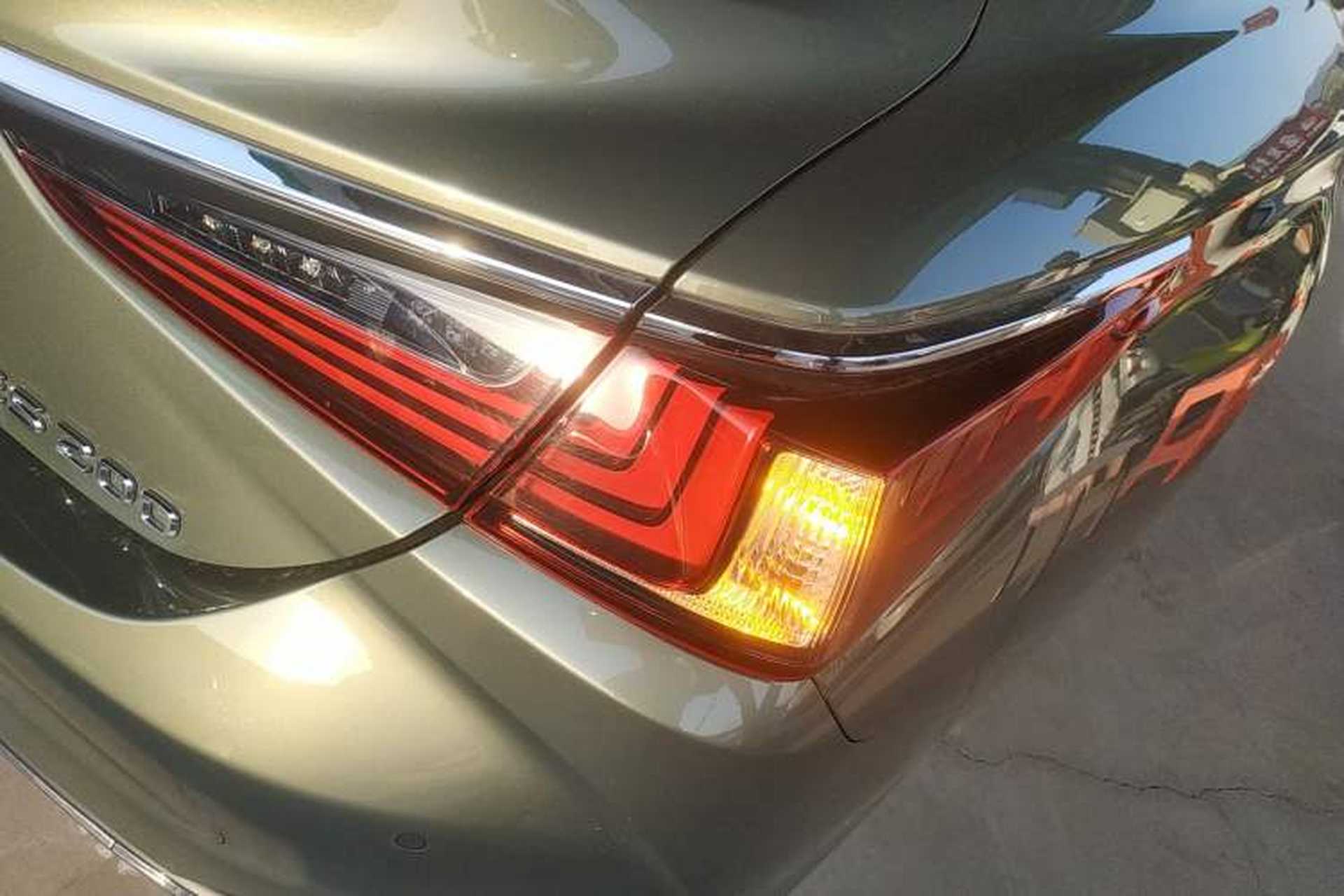 Used Lexus ES 2020 200 Excellence Edition Right Rear Taillight