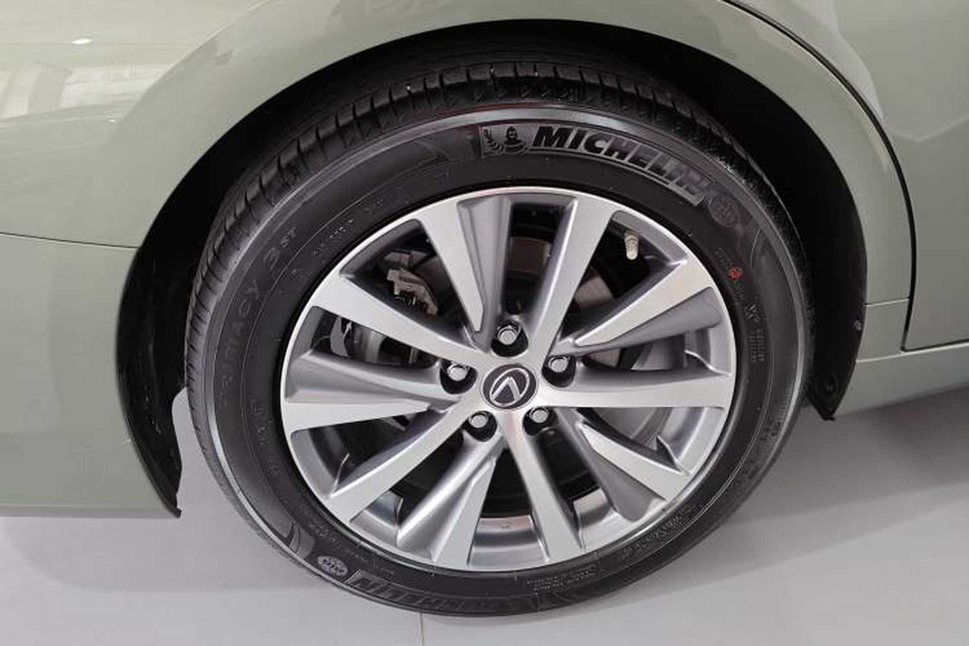 Used Lexus ES 2020 200 Excellence Edition Right Rear Wheel Hub
