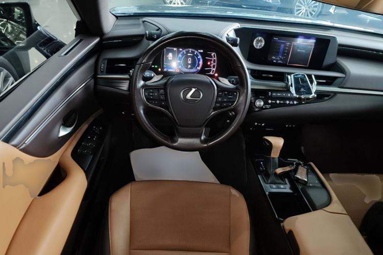 Used Lexus ES 2020 200 Excellence Edition Steering Wheel