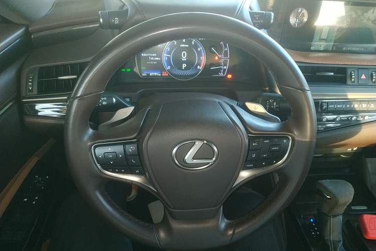 Used Lexus ES 2020 200 Excellence Edition Steering Wheel