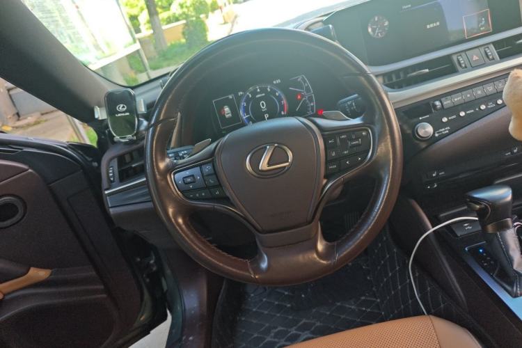 Used Lexus ES 2020 200 Excellence Edition Steering Wheel