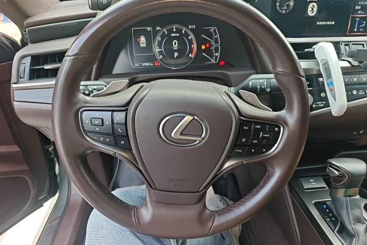 Used Lexus ES 2020 200 Excellence Edition Steering Wheel