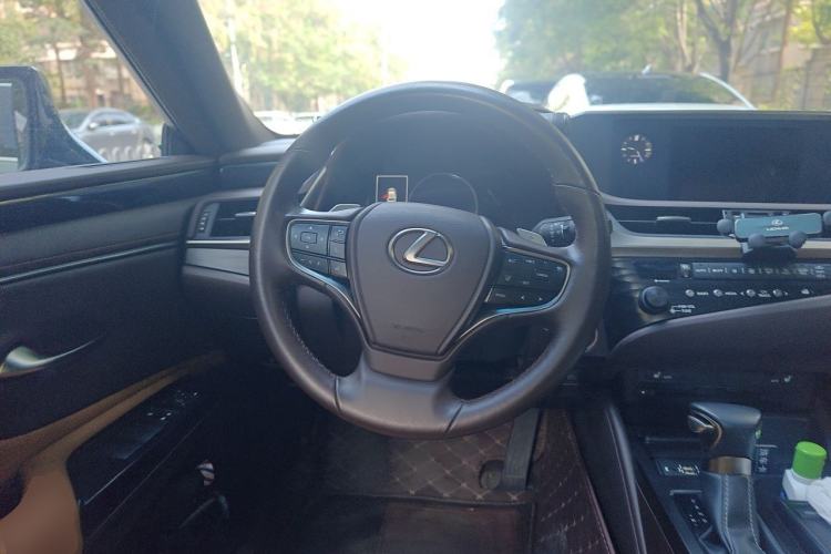 Used Lexus ES 2020 200 Excellence Edition Steering Wheel