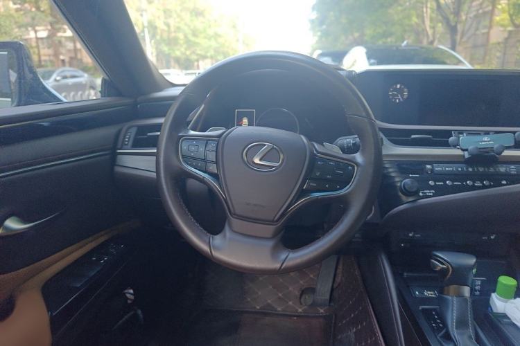 Used Lexus ES 2020 200 Excellence Edition Steering Wheel