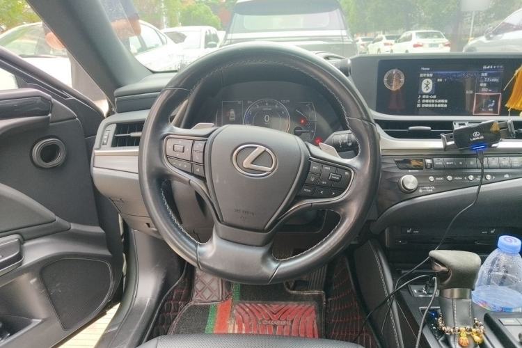 Used Lexus ES 2020 200 Excellence Edition Steering Wheel