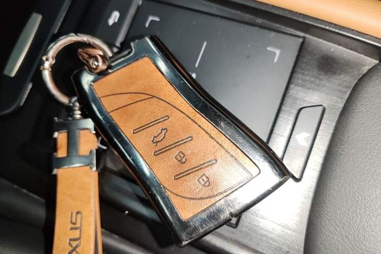 Used Lexus ES 2020 200 Excellence Edition Vehicle Key