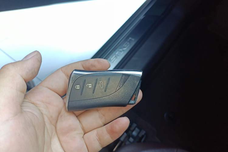 Used Lexus ES 2020 200 Excellence Edition Vehicle Key