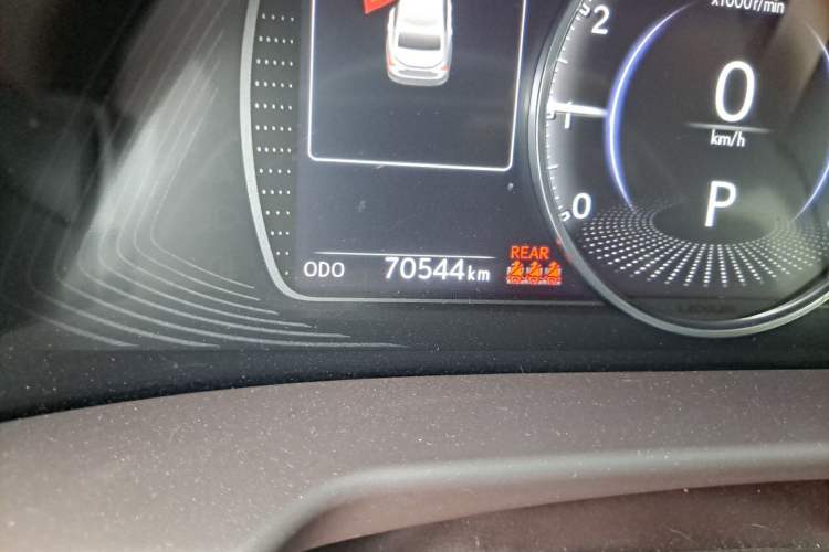 Used Lexus ES 2020 200 Excellence Edition Odometer Close Up