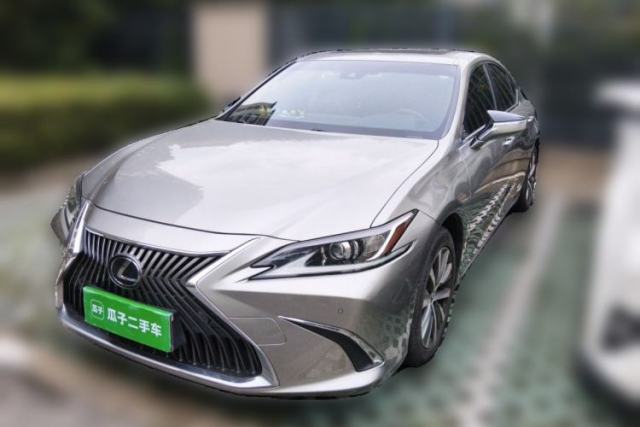 Ojetý Lexus ES 2020 200 Excellence Edition