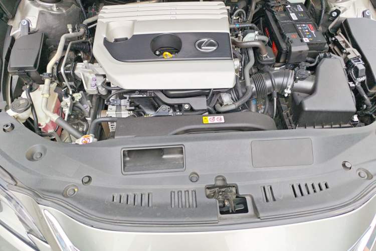 Used Lexus ES 2020 200 Excellence Edition Engine Bay