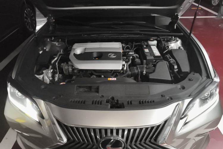 Used Lexus ES 2020 200 Excellence Edition Engine Bay