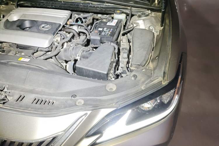 Used Lexus ES 2020 200 Excellence Edition Engine Bay Left
