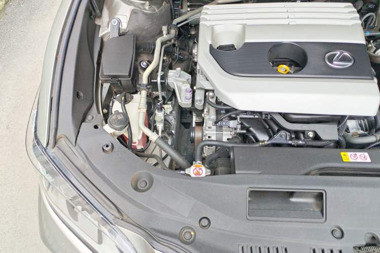 Used Lexus ES 2020 200 Excellence Edition Engine Bay Right