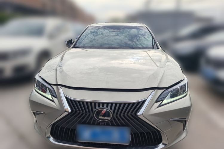 Used Lexus ES 2020 200 Excellence Edition Front
