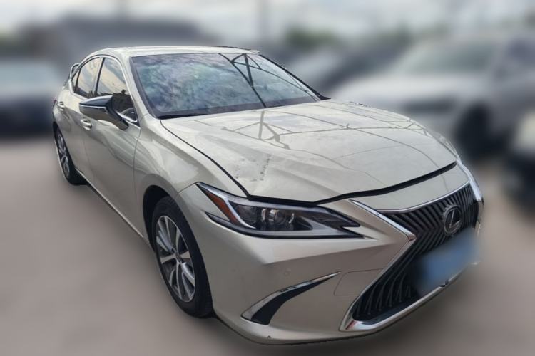 Used Lexus ES 2020 200 Excellence Edition Front Right 45 Deg
