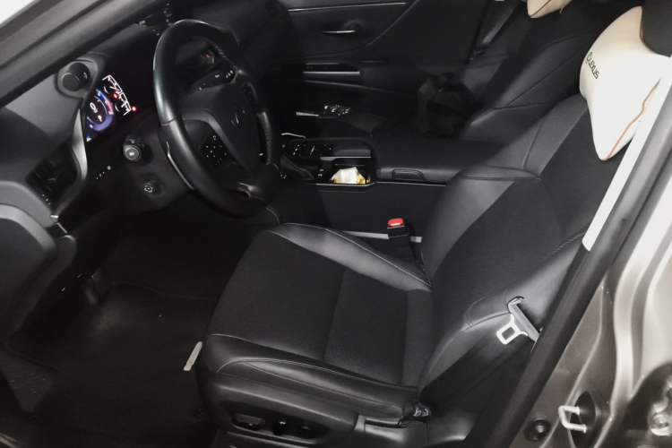 Used Lexus ES 2020 200 Excellence Edition Left Front Seat