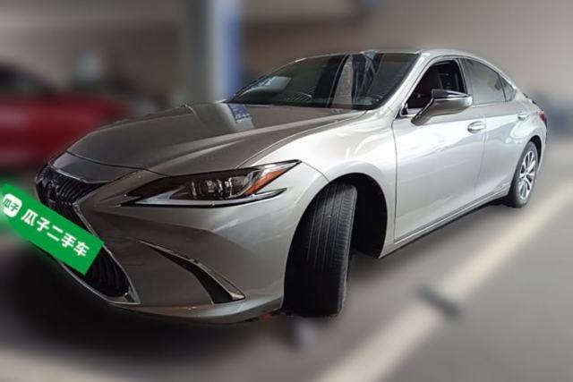 Used Lexus ES 2020 300h Premier Edition
