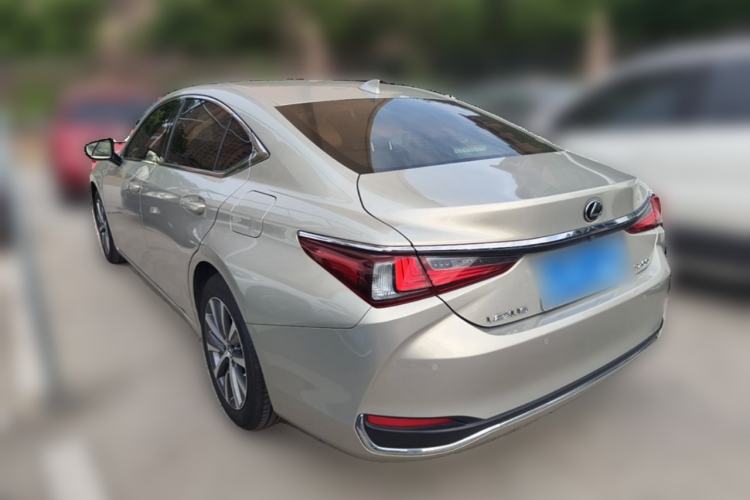 Used Lexus ES 2020 200 Excellence Edition Rear Left 45 Deg