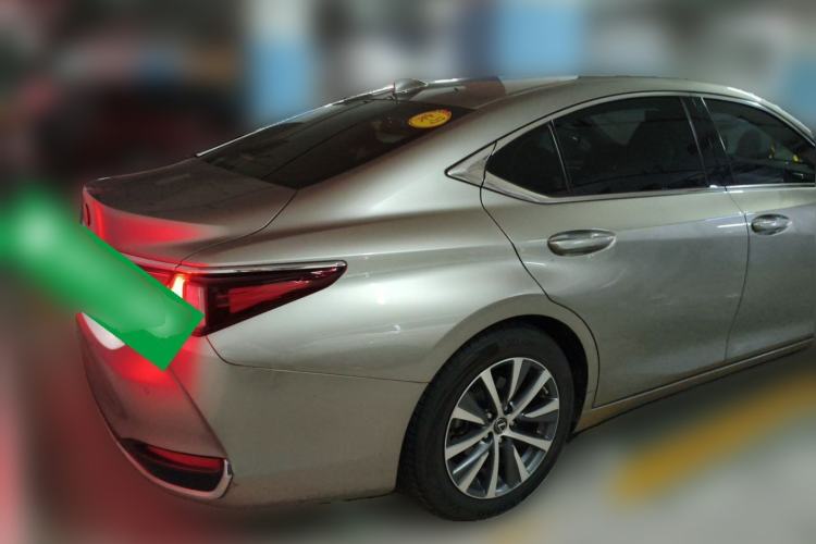 Used Lexus ES 2020 200 Excellence Edition Rear Right 45 Deg