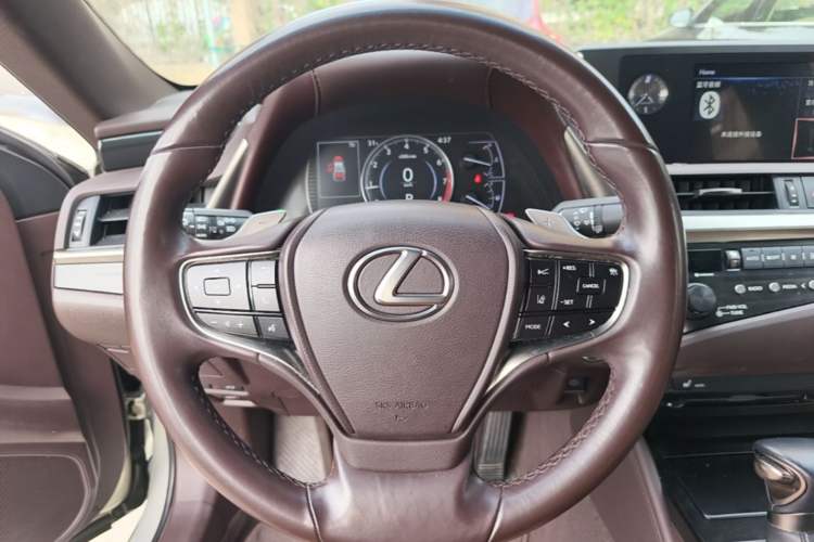 Used Lexus ES 2020 200 Excellence Edition Steering Wheel