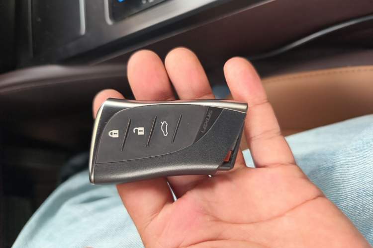 Used Lexus ES 2020 200 Excellence Edition Vehicle Key