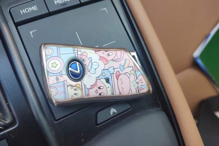 Used Lexus ES 2020 300h Premier Edition Interior 1