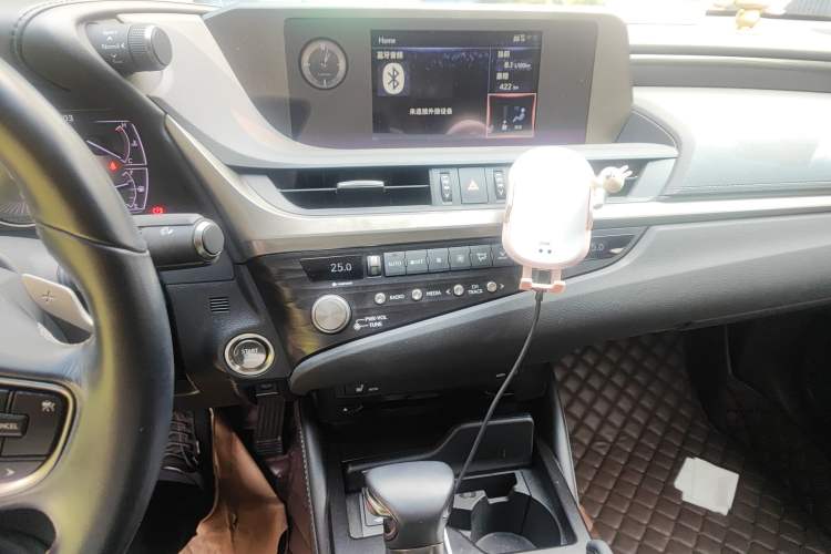 Used Lexus ES 2020 200 Excellence Edition Audio And AC Panel