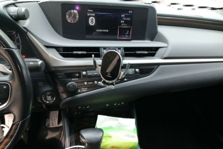 Used Lexus ES 2020 200 Luxury Edition Audio And AC Panel