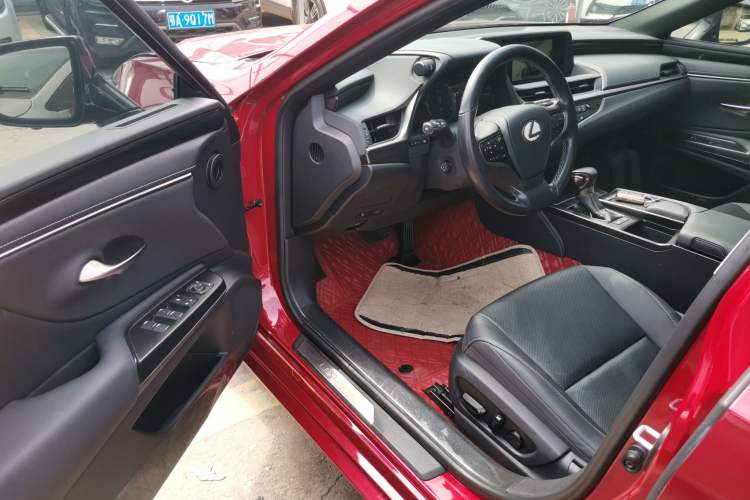 Used Lexus ES 2020 200 Excellence Edition Driver Seat