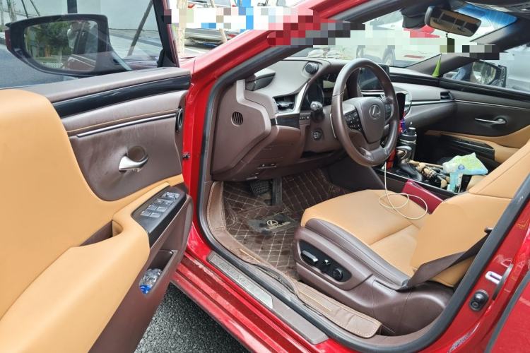 Used Lexus ES 2020 200 Excellence Edition Driver Seat