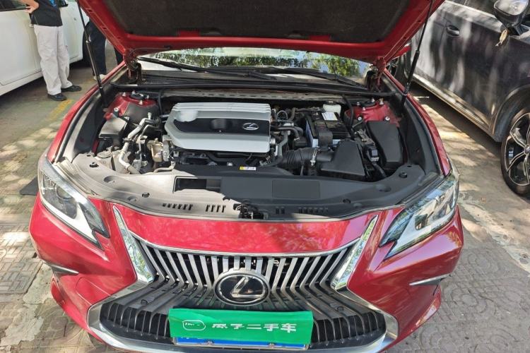 Used Lexus ES 2020 200 Luxury Edition Engine Bay