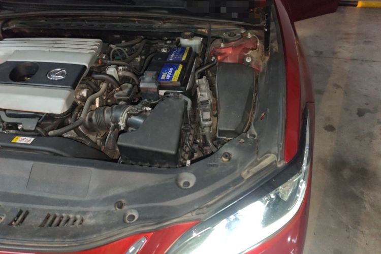 Used Lexus ES 2020 200 Luxury Edition Engine Bay Left