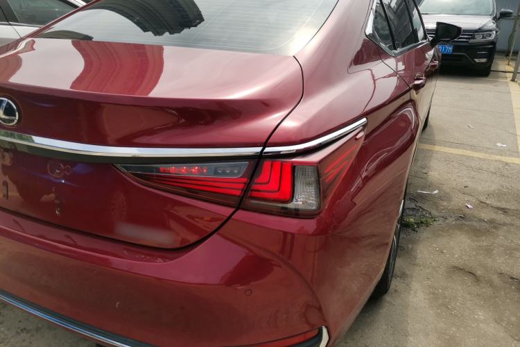 Used Lexus ES 2020 200 Excellence Edition Exterior 3