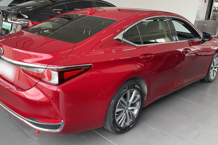 Used Lexus ES 2020 200 Excellence Edition Exterior 3