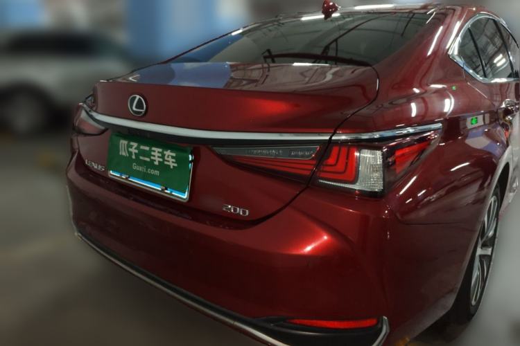 Used Lexus ES 2020 200 Luxury Edition Exterior 4