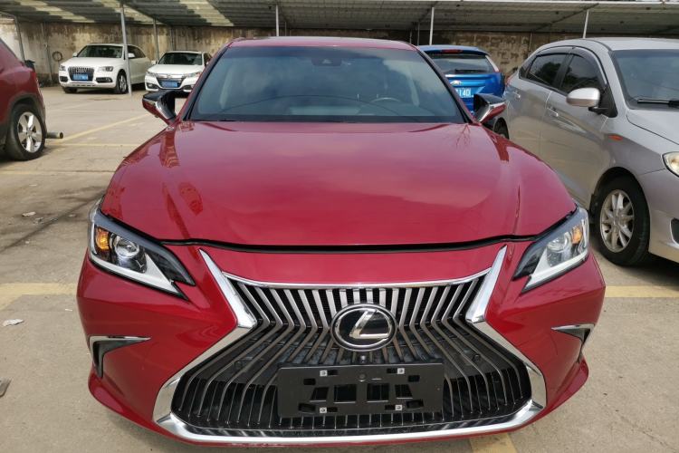 Used Lexus ES 2020 200 Excellence Edition Front
