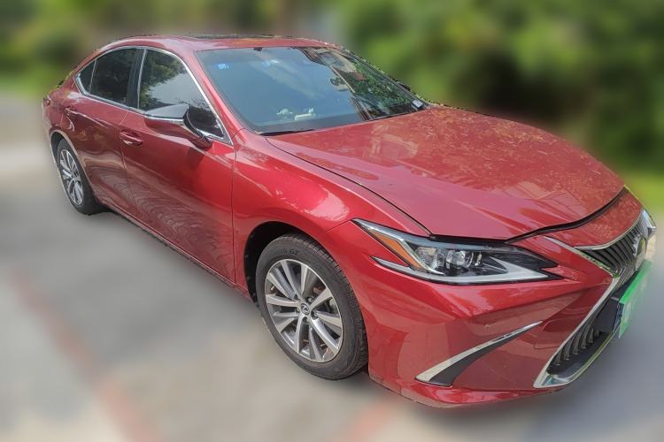 Used Lexus ES 2020 200 Excellence Edition Front Right 45 Deg