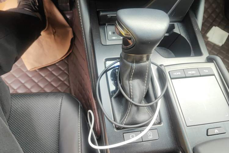 Used Lexus ES 2020 200 Excellence Edition Gear Lever
